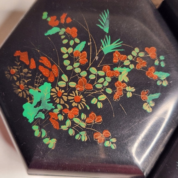 2/$30 Set of 3 Vintage black with floral hexagon nesting jewelry or trinket box - Picture 11 of 13